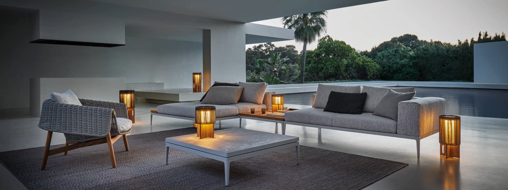 How to Buy Modern Furniture Online for a Stylish Home